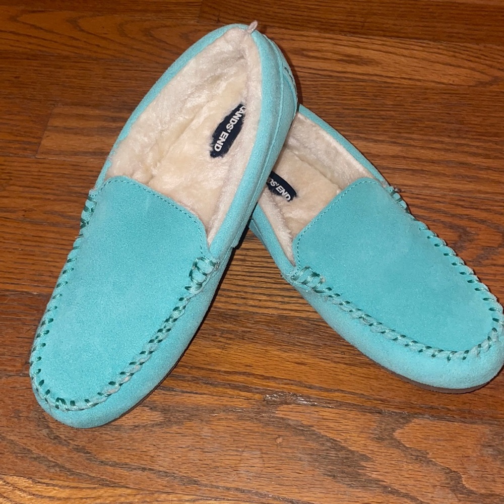 EUC Lands’ End Women’s Slippers